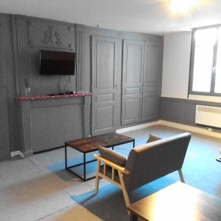 Appartement Tout Equipe Hypercentre ลิมอจส์ ภายนอก รูปภาพ