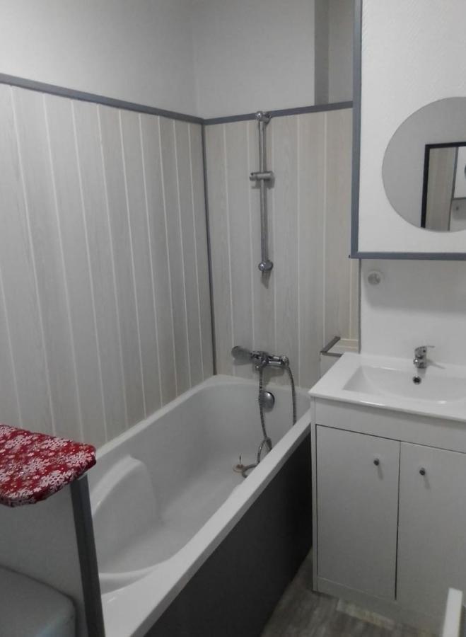 Appartement Tout Equipe Hypercentre ลิมอจส์ ภายนอก รูปภาพ